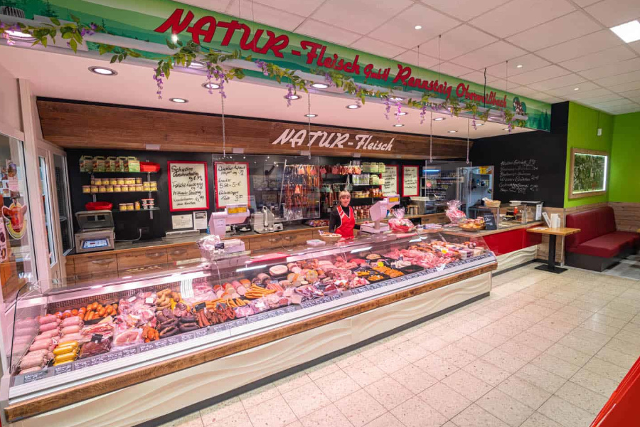 Frischetheke im Supermarkt in Gräfenthal